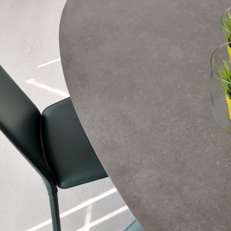 Airnova Halley E oval dining table Italian Design Interiors